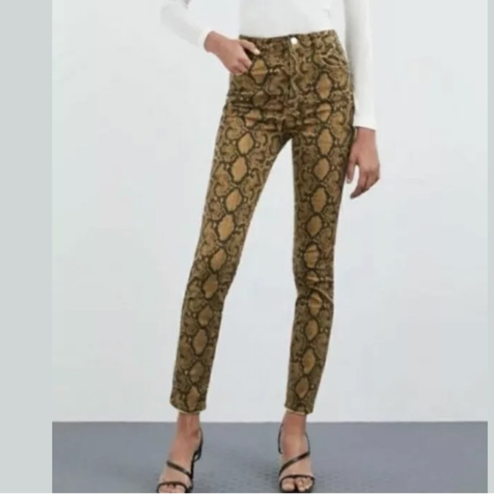 ZARA Hi-Rise Skinny Jeans Snakeskin Ankle Stretch